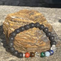 bracelet chakras et pierre de lave